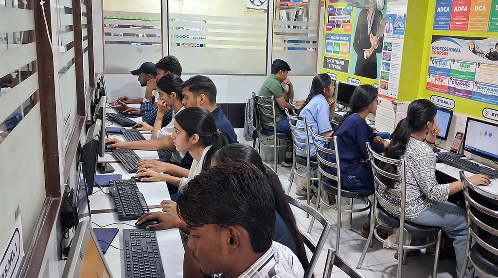 Top 4 Job-Oriented Computer Courses with Guaranteed Demand